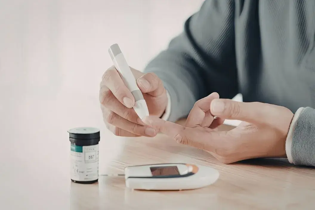 Learn how to safely sell your unused diabetic test strips. Protect yourself from scams, verify buyers, and get cash securely and quickly.